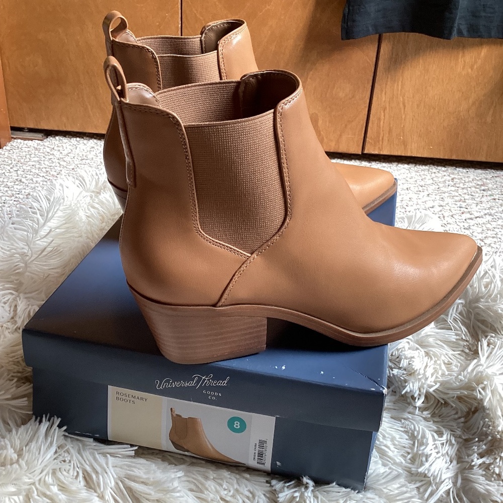 Universal Thread Vegan Rosemary Boots * Caramel Color * Like New with Box * 8